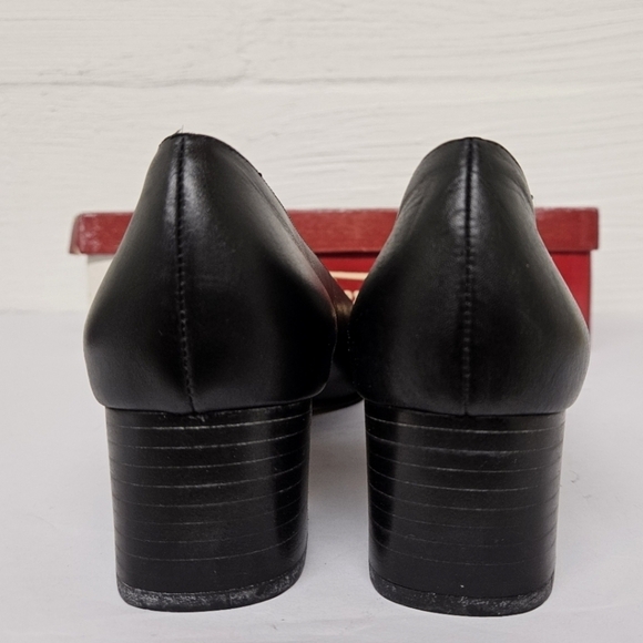 Salvatore Ferragamo Charade Vintage Calf Leather Heels in Black and Gold Sz 9.5 - Picture 6 of 13